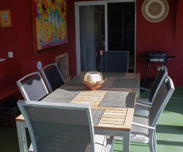 Con Piscina Climatizada Y Vistas Al Mar *