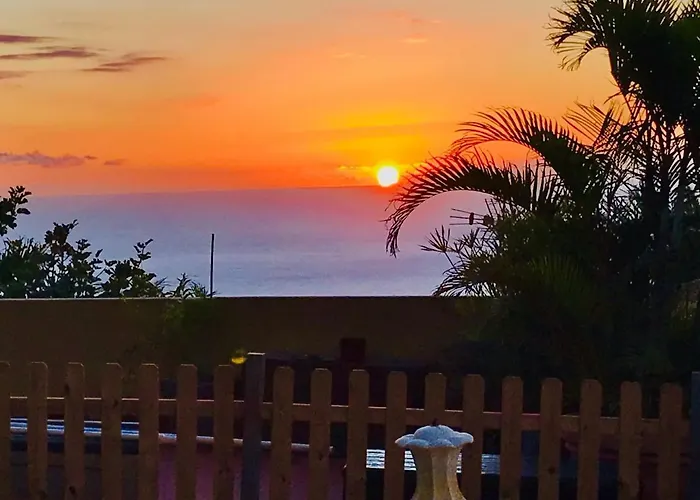 Con Piscina Climatizada Y Vistas Al Mar Willa Puntillo Del Sol