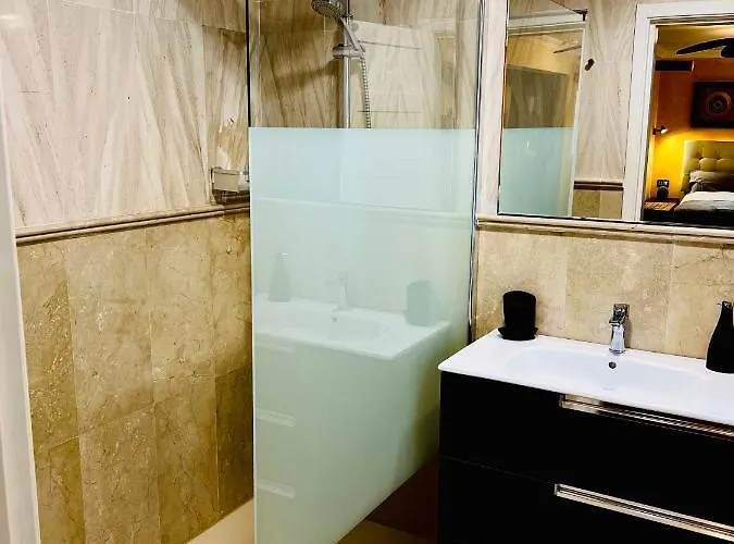 Con Piscina Climatizada Y Vistas Al Mar