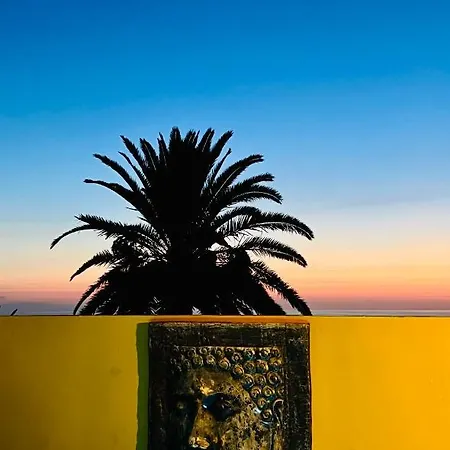 Con Piscina Climatizada Y Vistas Al Mar