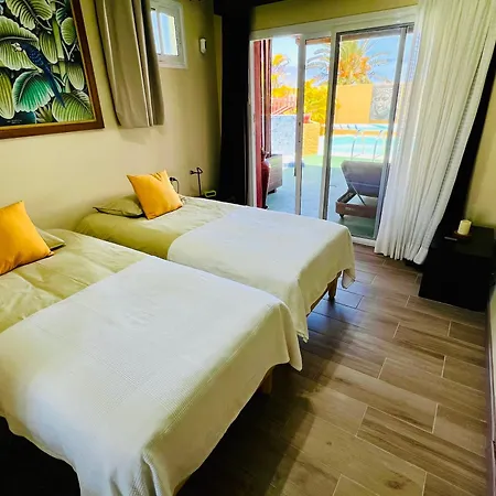 Con Piscina Climatizada Y Vistas Al Mar * Puntillo Del Sol