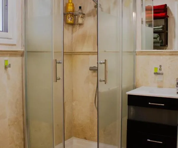 Villa Con Piscina Climatizada Y Vistas Al Mar