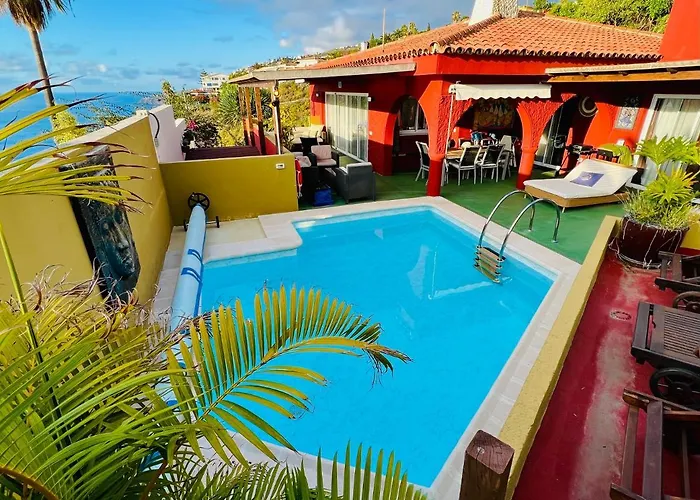 Con Piscina Climatizada Y Vistas Al Mar Villa *